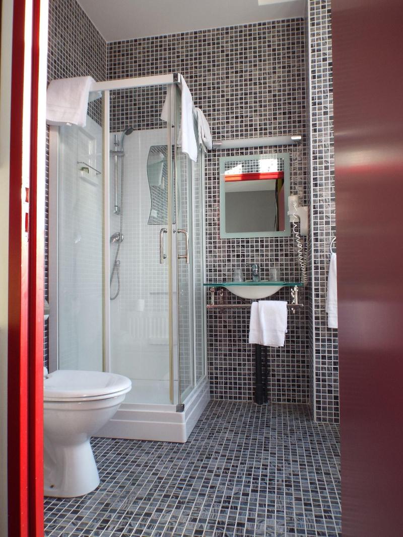 Hotel Saint-Martin - Oda