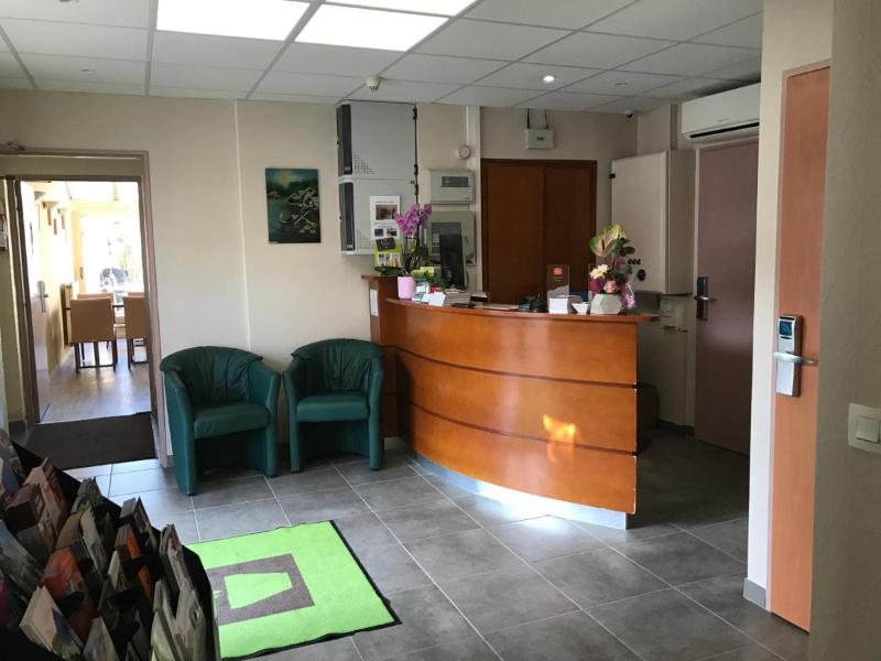 Logis Hotel Au Tambour - Lobi