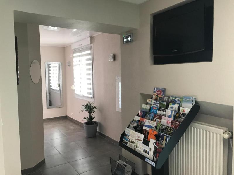 Logis Hotel Au Tambour - Lobi