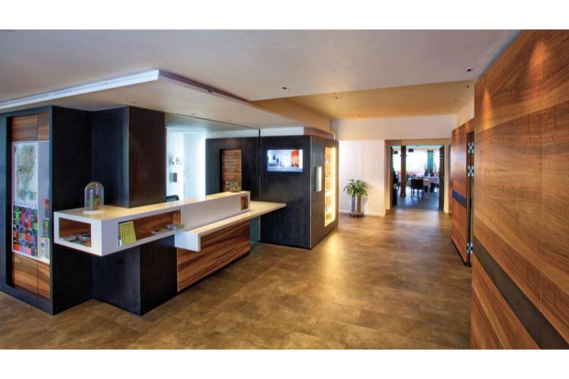 Logis Hotel Beau Site - Lobi