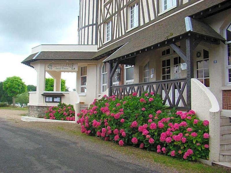 Logis Hostellerie Saint Pierre - Genel