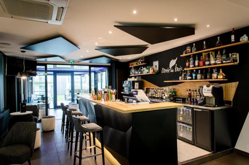 Logis Hôtel l'Orée du Bois - Bar