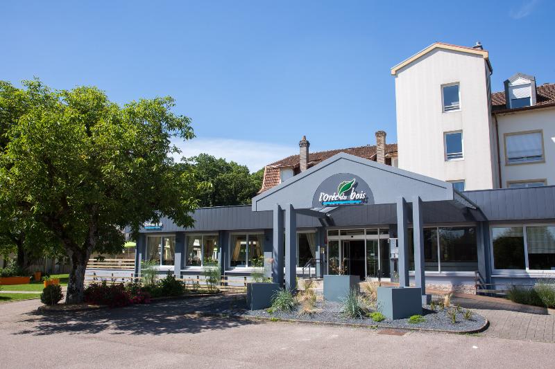 Logis Hôtel l'Orée du Bois - Genel