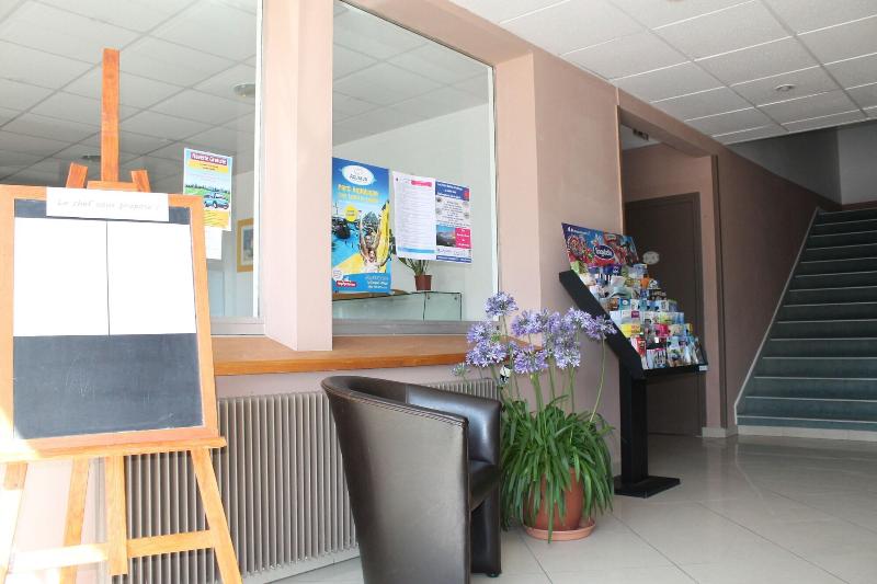 Hotel Les Cedres - Lobi