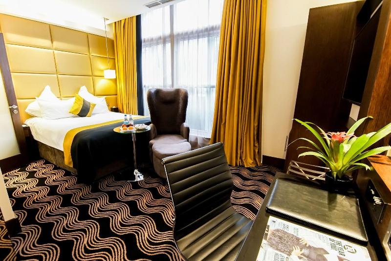 Montcalm Piccadilly Townhouse - Oda