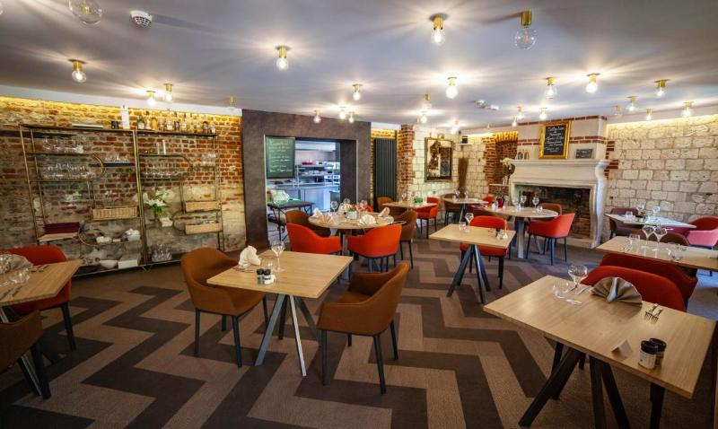 Hotel Les Hauts De Montreuil - Restoran