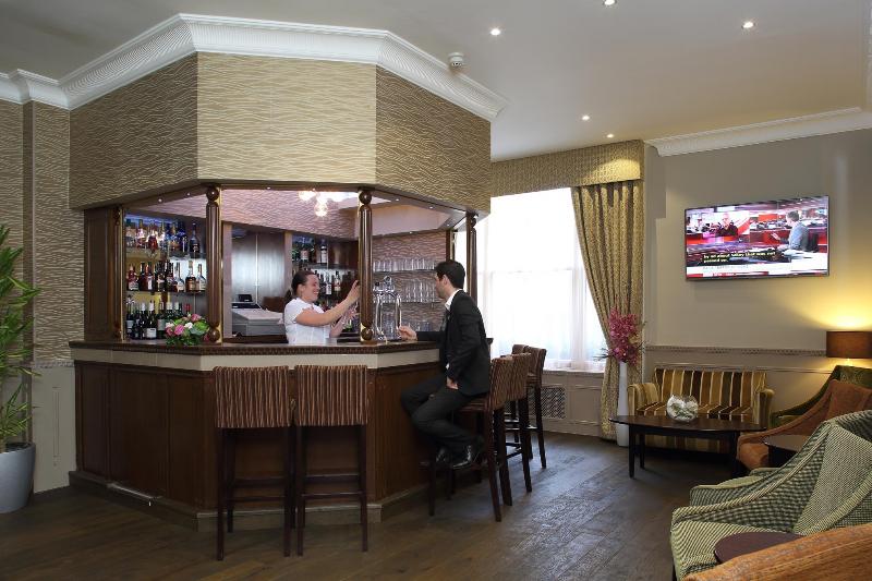 Phoenix Hotel - Bar