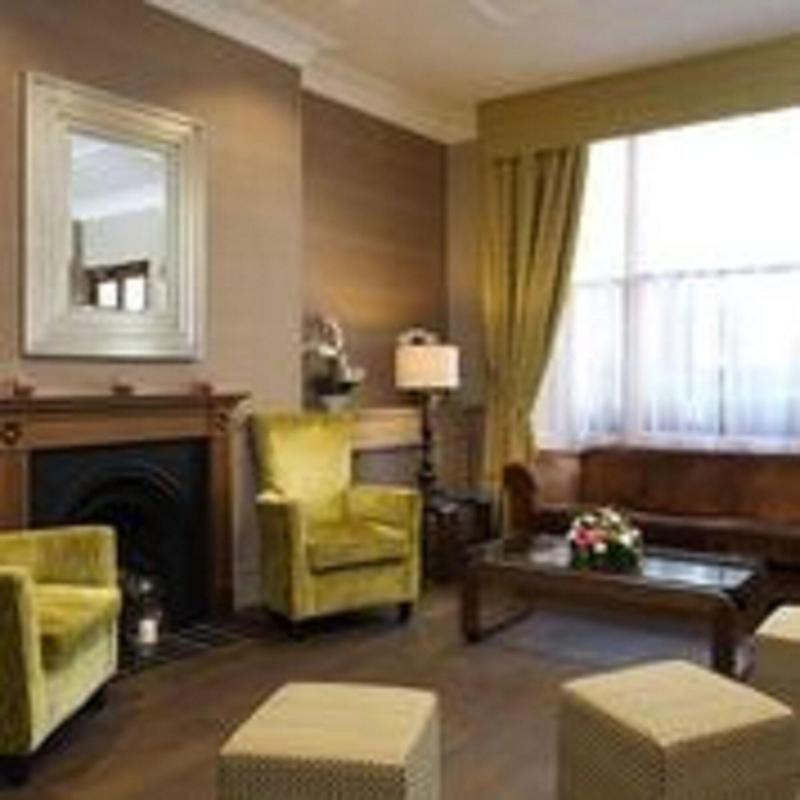 Phoenix Hotel - Lobi