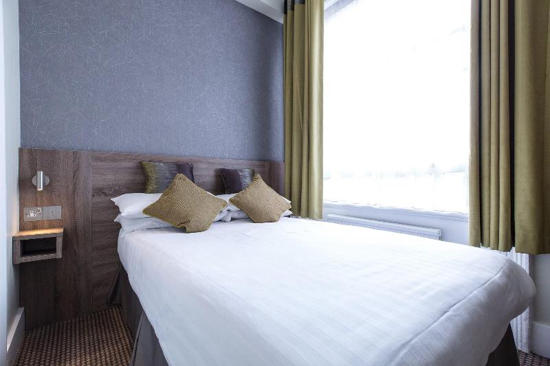 Phoenix Hotel - Oda