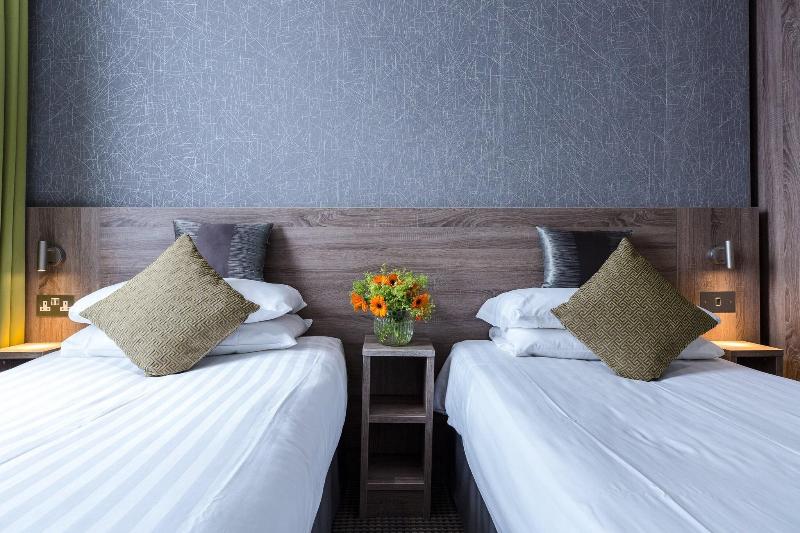Phoenix Hotel - Oda