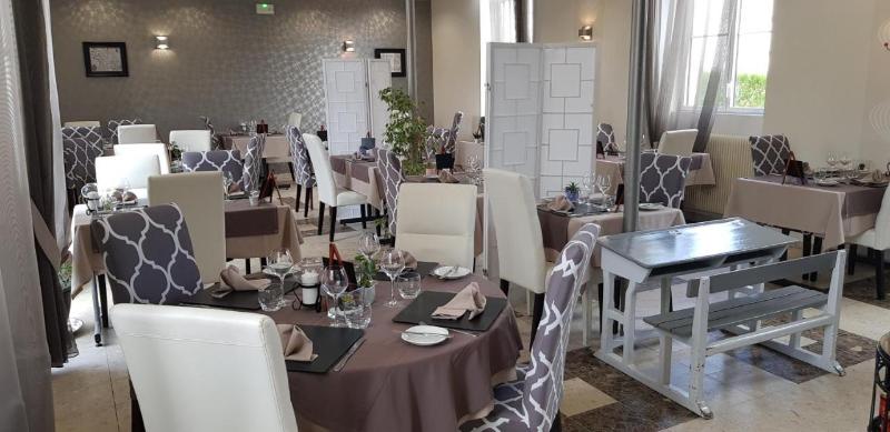 Logis Hotel le Vedaquais - Restoran