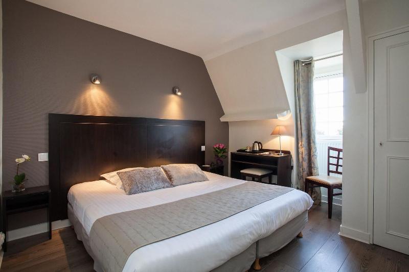 Hotel La Hoirie - Oda