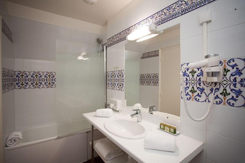 Hotel La Hoirie - Oda
