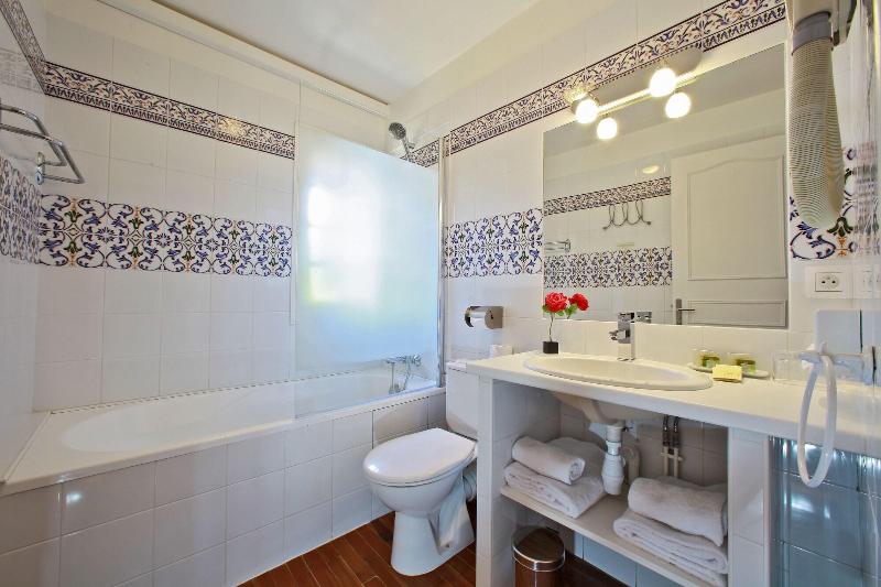 Hotel La Hoirie - Oda