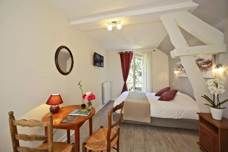 Hotel La Hoirie - Oda