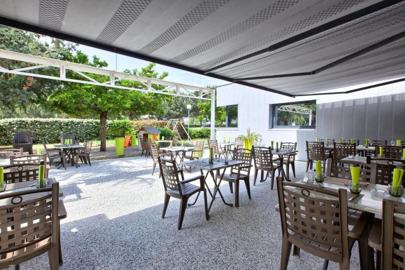 Hotel Au Comte D'Ornon - Teras