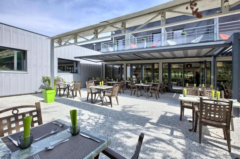 Hotel Au Comte D'Ornon - Teras