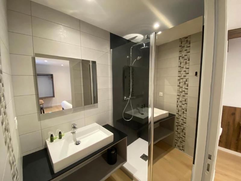 Logis Hotel Noblia - Oda