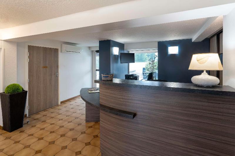 Sure Hotel by Best Western Saintes - Lobi