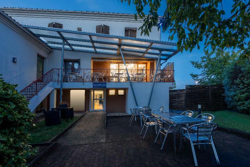 Sure Hotel by Best Western Saintes - Genel