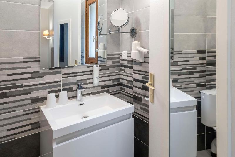 Sure Hotel by Best Western Saintes - Oda