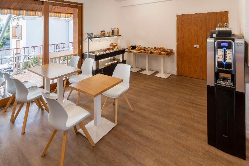 Sure Hotel by Best Western Saintes - Restoran