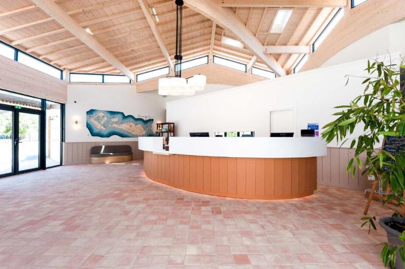 Hotel Les Grenettes - Lobi
