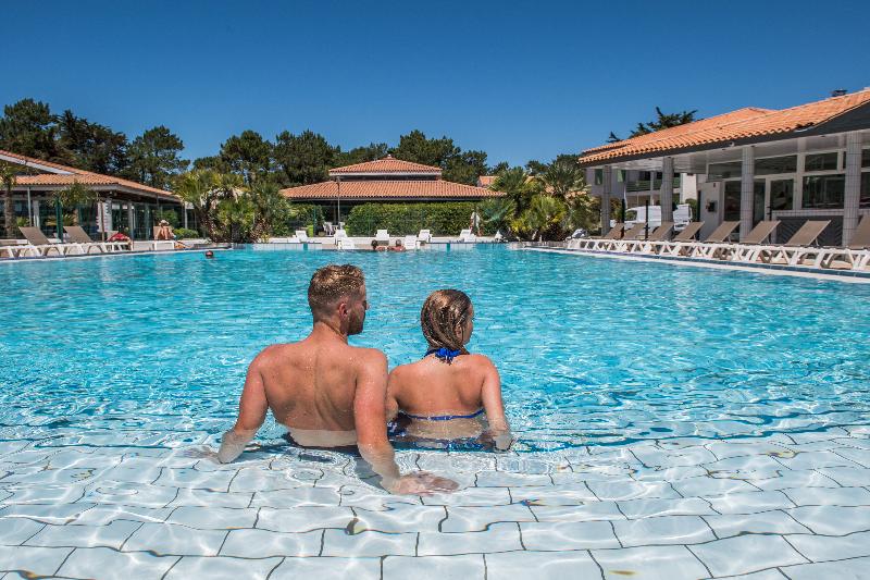 Hotel Les Grenettes - Havuz