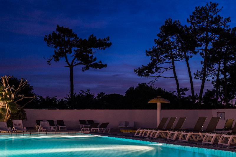 Hotel Les Grenettes - Havuz
