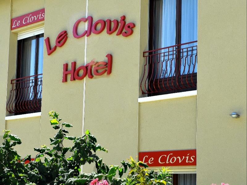 Le Cheval Blanc Et Clovis - Genel