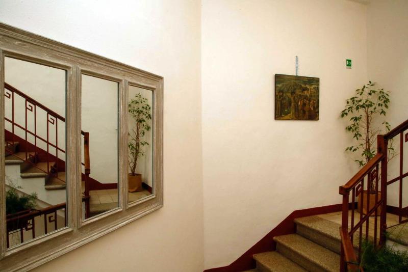Hotel Mom Assisi - Lobi