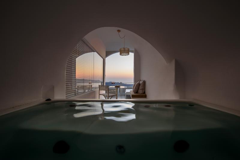 Nefeles Luxury Suites - Oda