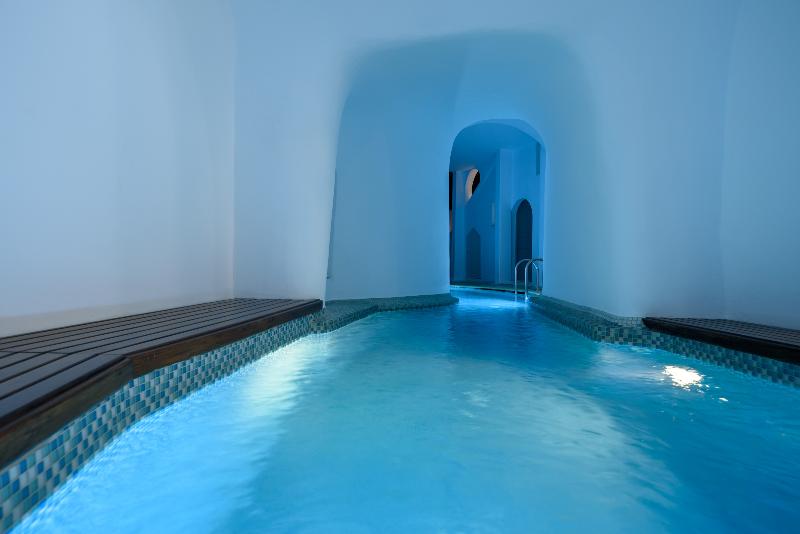 Nefeles Luxury Suites - Havuz
