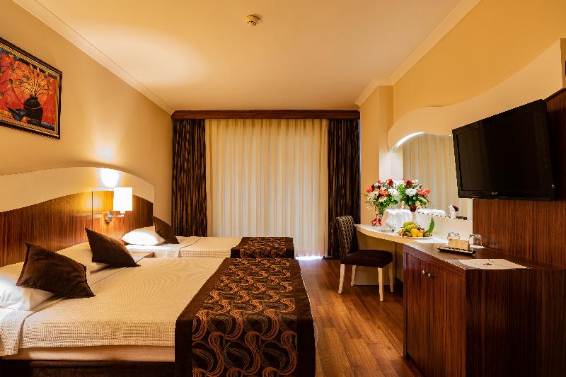 Throne Beach Resort & SPA - Oda