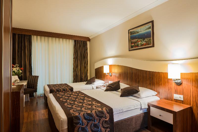 Throne Beach Resort & SPA - Oda