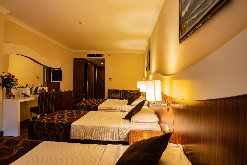 Throne Beach Resort & SPA - Oda