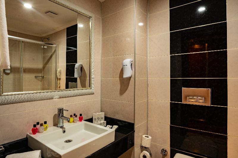 Throne Beach Resort & SPA - Oda