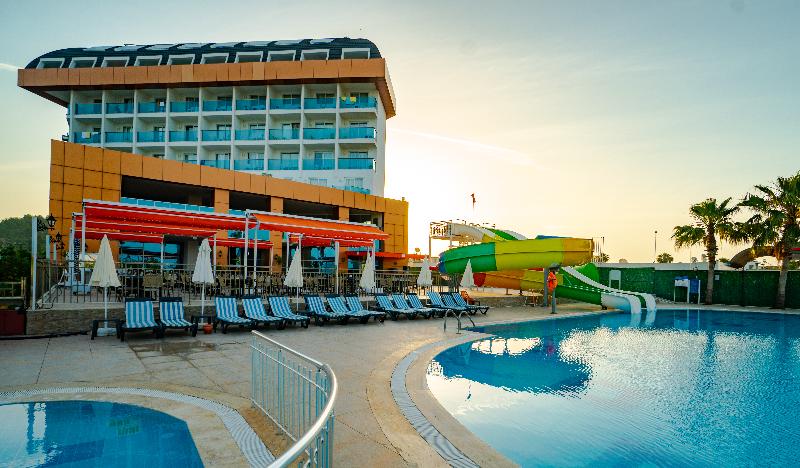 Throne Beach Resort & SPA - Havuz