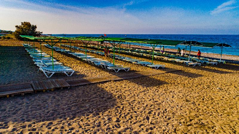 Throne Beach Resort & SPA - Plaj