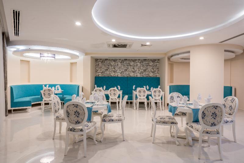 Throne Beach Resort & SPA - Teras
