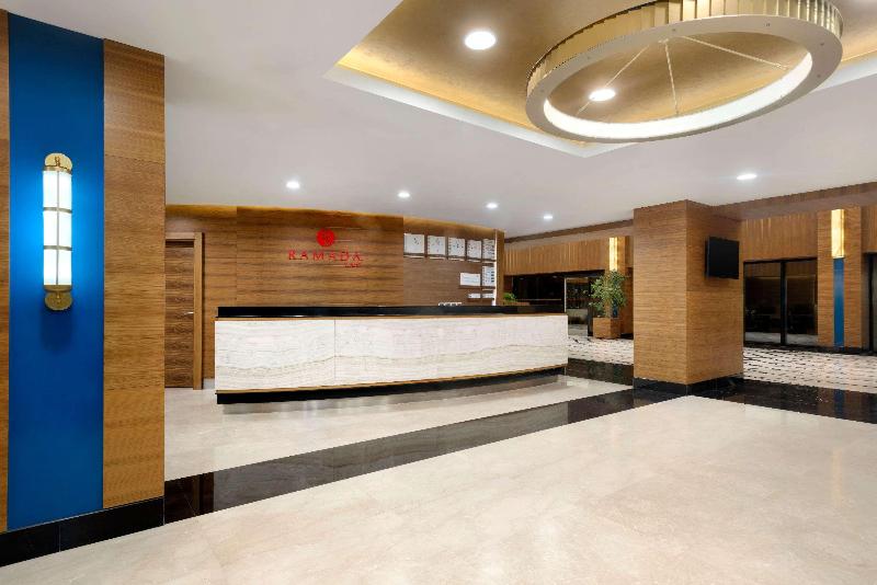 Ramada By Wyndham Elazig - Lobi