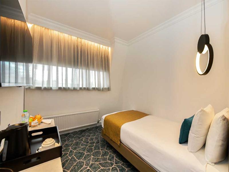 Queens Park Premier London Hyde Park Hotel - Oda