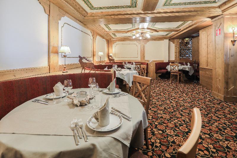 Swadeshi Hotel Perla - Restoran
