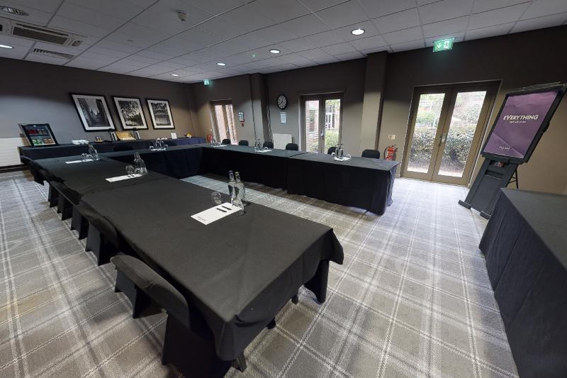 Village Hotel Swindon - Toplantı