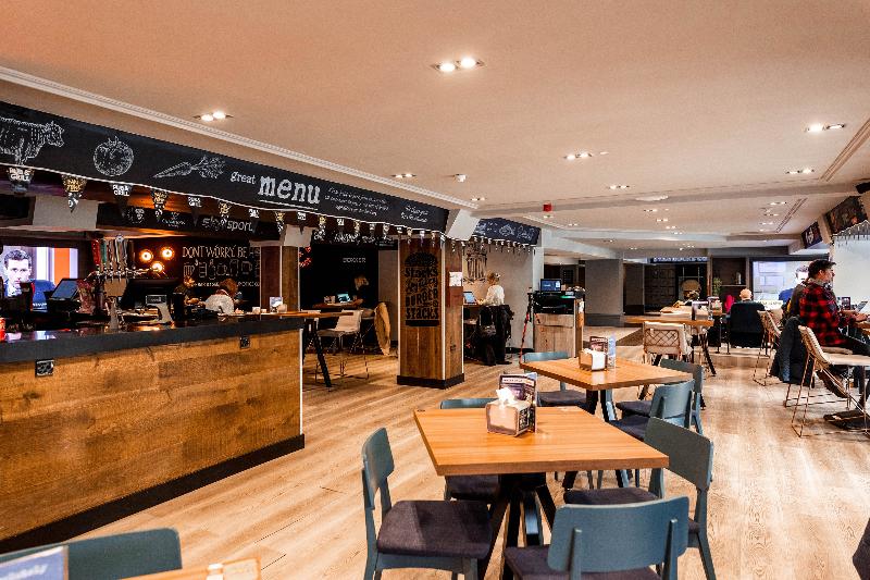 Village Hotel Manchester Cheadle - Bar