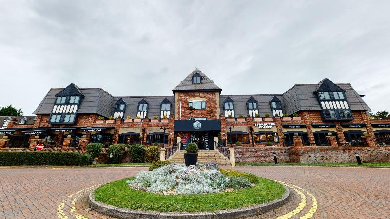 Village Hotel Manchester Cheadle - Genel