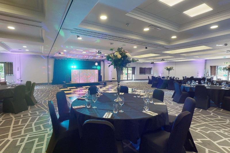Village Hotel Leeds North - Toplantı