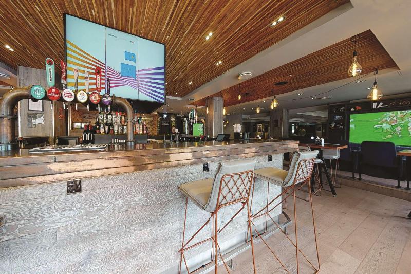 Village Hotel Leeds North - Restoran
