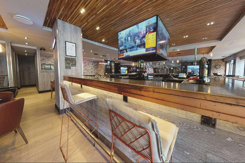 Village Hotel Leeds North - Restoran