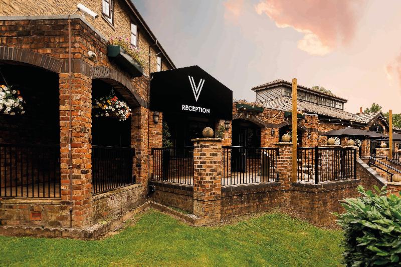 Village Hotel Liverpool - Genel